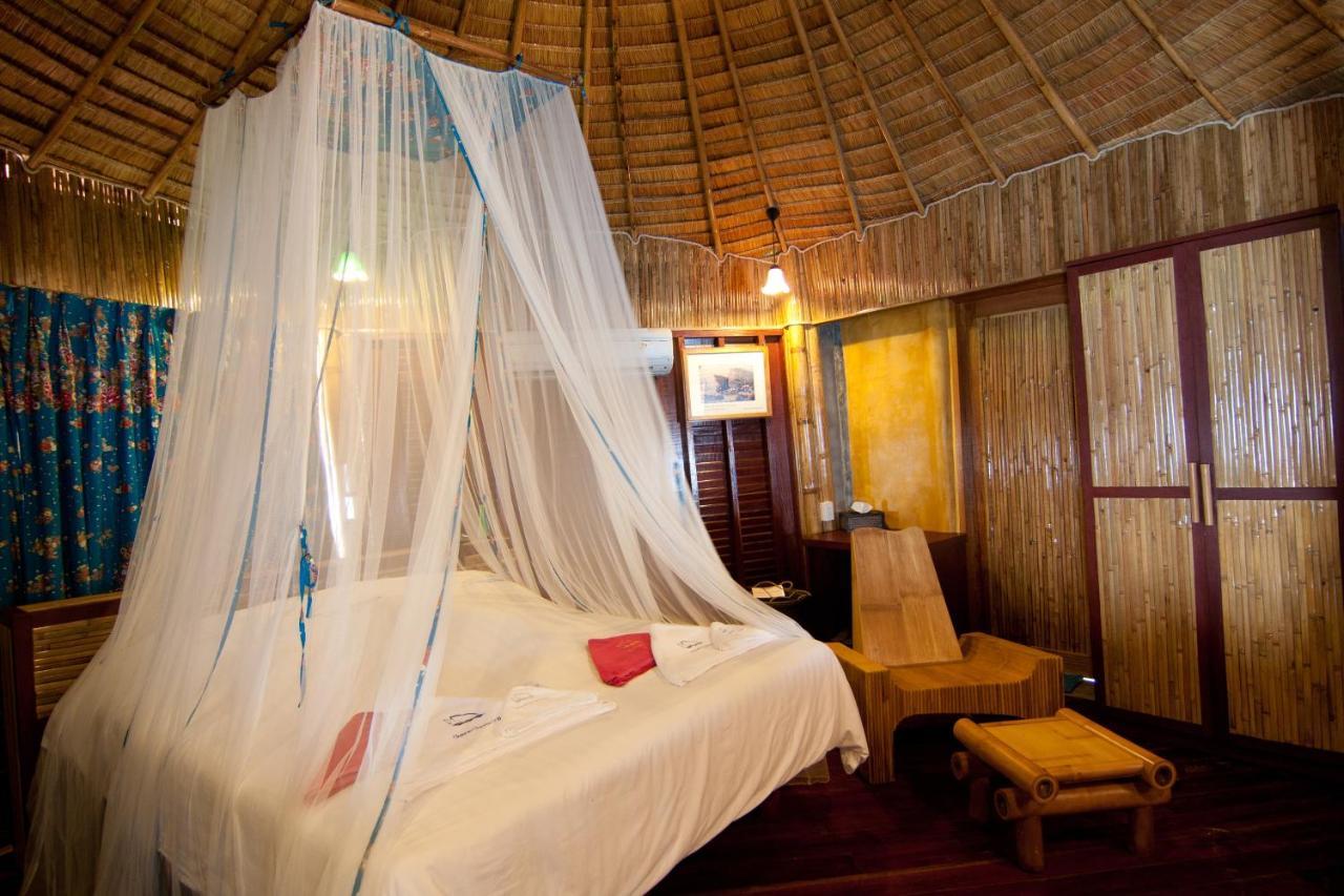 Отель Koh Tao Bamboo Huts Номер фото